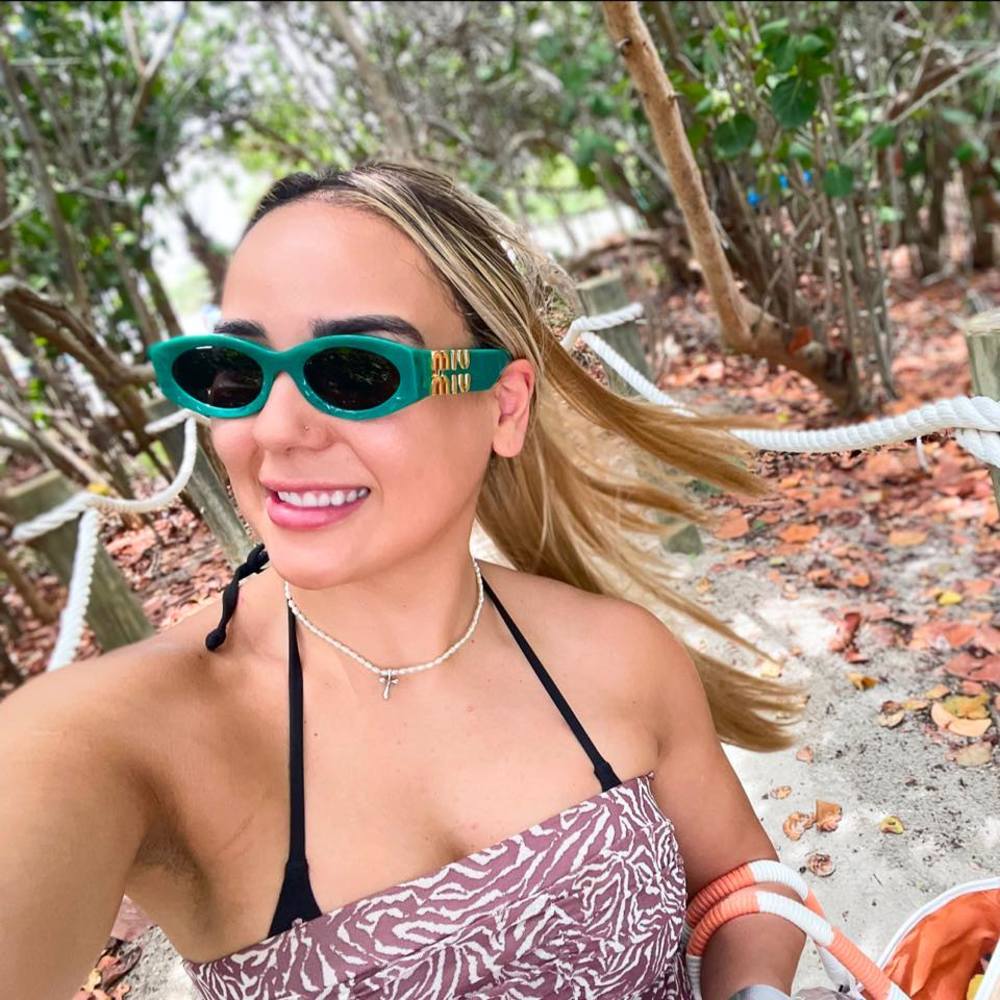 Meet your Posher, Lori